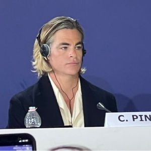 Meet your Posher, Adrian